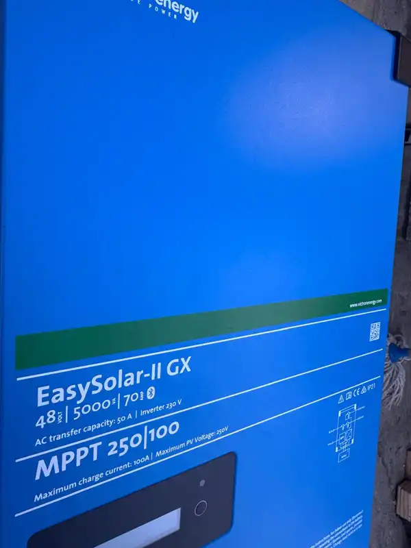 Invertor charger solar Victron EasySolar-II 48/5000/70-50 MPPT 250/100 GX 5 Invertor charger solar Victron EasySolar-II 48/5000/70-50 MPPT 250/100 GX - imagine 4