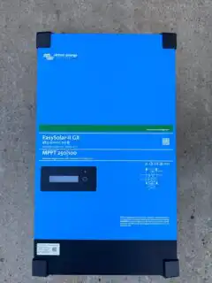 Alternative view of Invertor charger solar Victron EasySolar-II 48/5000/70-50 MPPT 250/100 GX